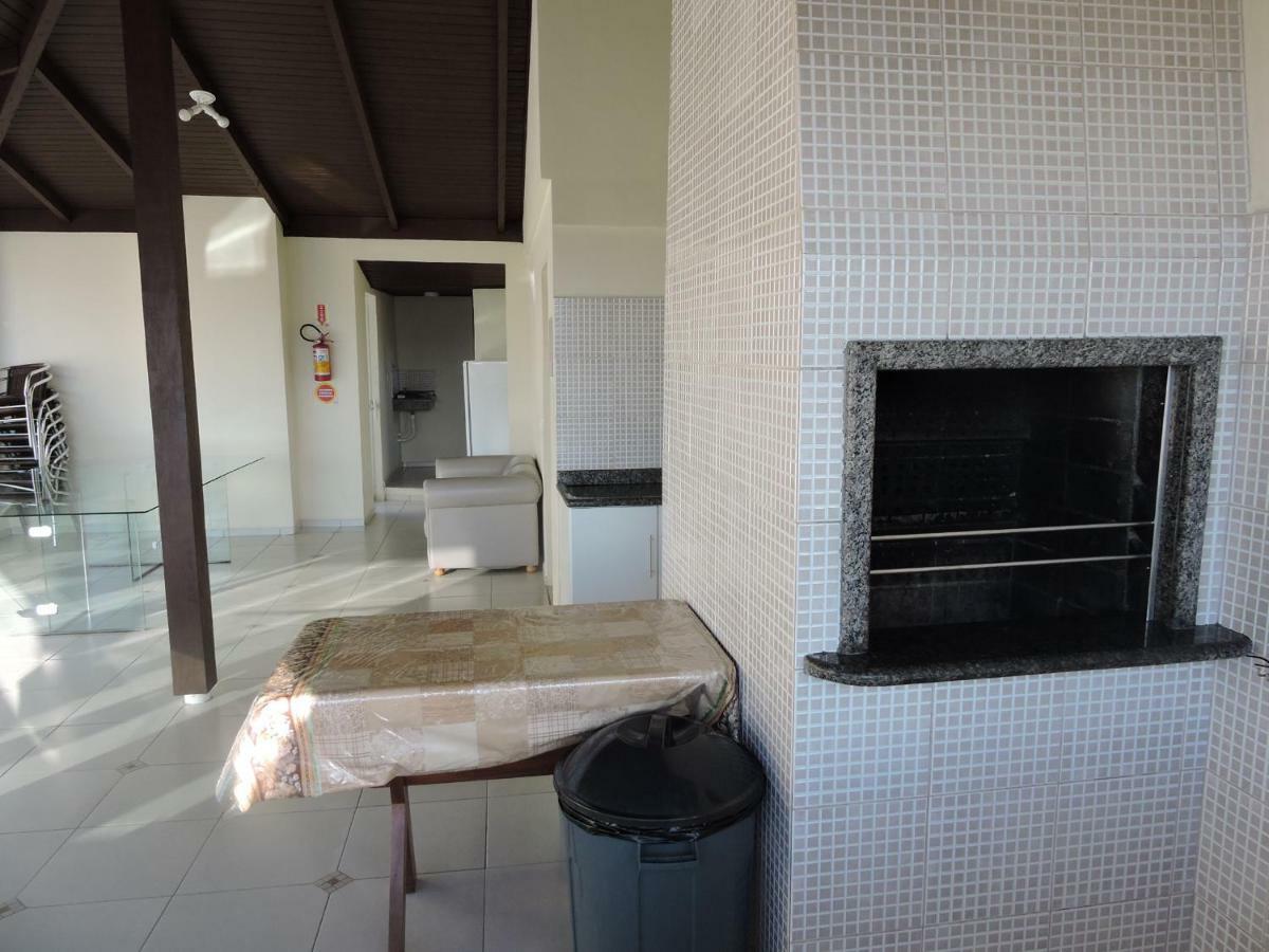 Apto 2 Quartos No Centro De Bombinhas, 130 Metros Apartment Bombinhas